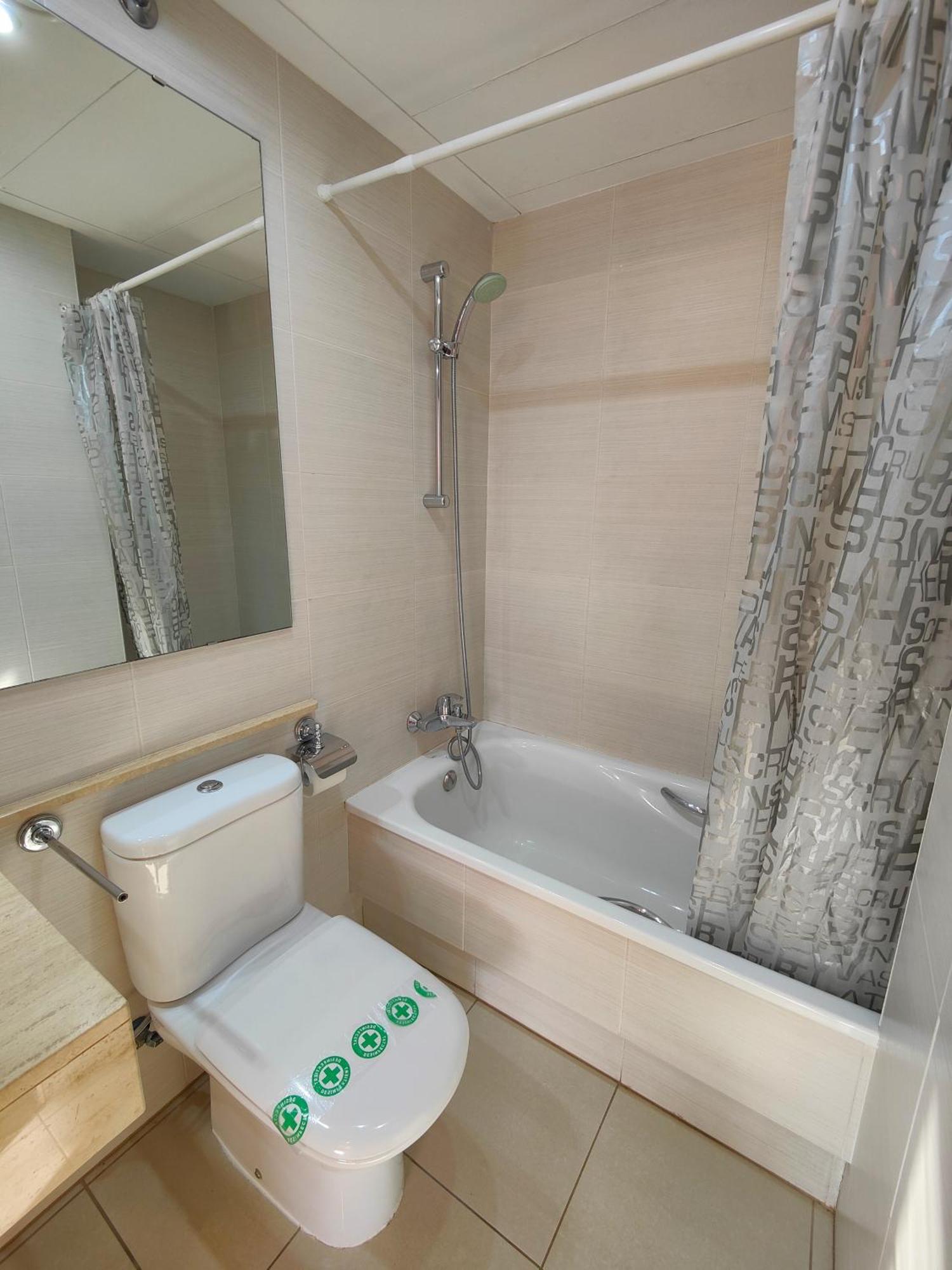 Global Immo 3180 Milleni Ii Apartment *